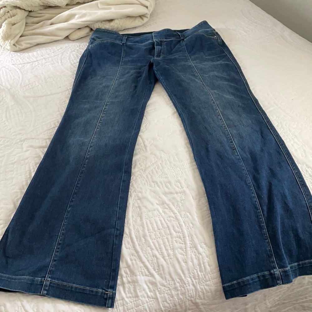 White House Black Market trouser jean